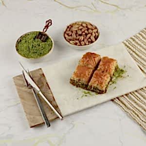 Kare Baklava
